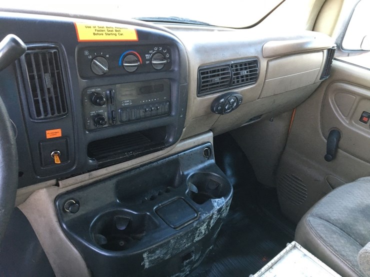 1999-chevrolet-express-3500-image-7