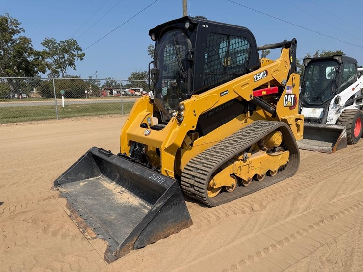 2023-caterpillar-259d3-image-2