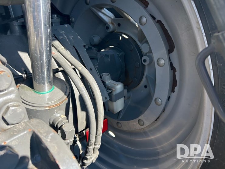 2020-massey-ferguson-8740s-image-26