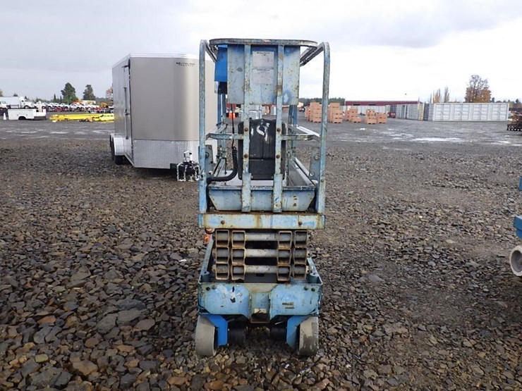 genie-gs1930-image-4