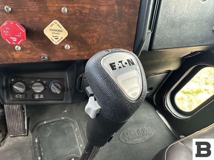 2000-peterbilt-grain-truck---lewiston,-id-image-71