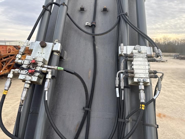 #1881-•-2020-volvo-ec480e-excavator-image-52