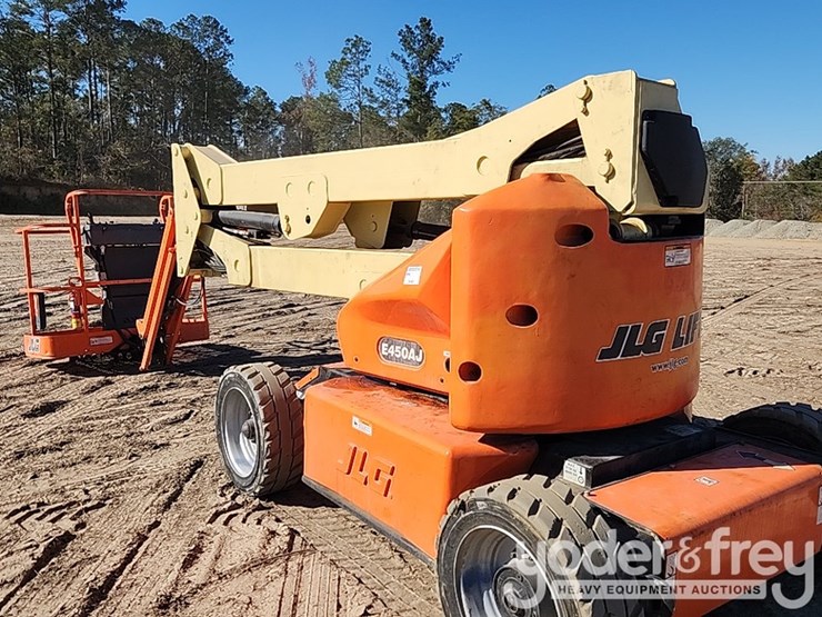 2008-jlg-e450aj-image-19