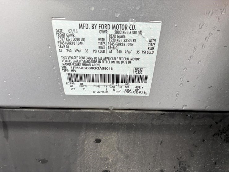 2016-ford-explorer-image-17