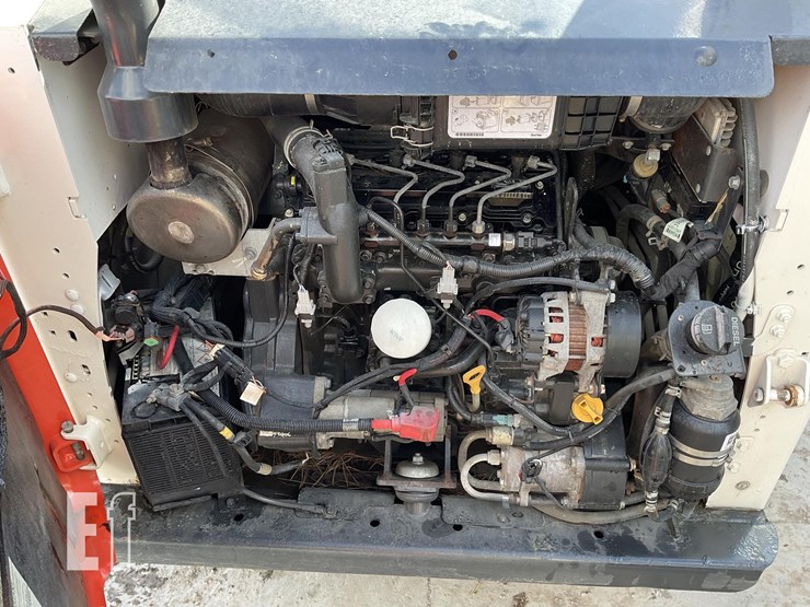 2020-bobcat-t630-image-13