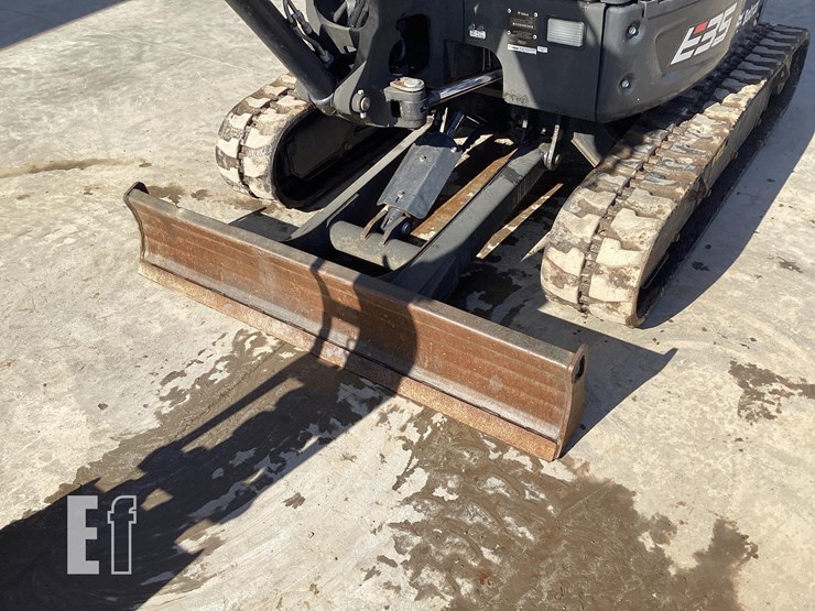 2019-bobcat-e35-image-12