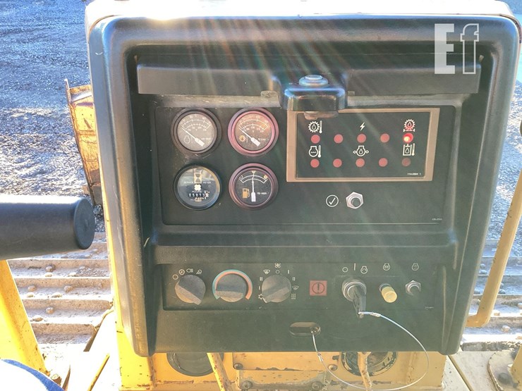 2000-caterpillar-d5m-xl-image-15