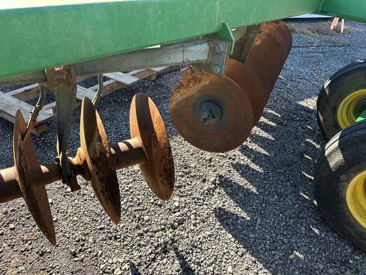 john-deere-637-image-53