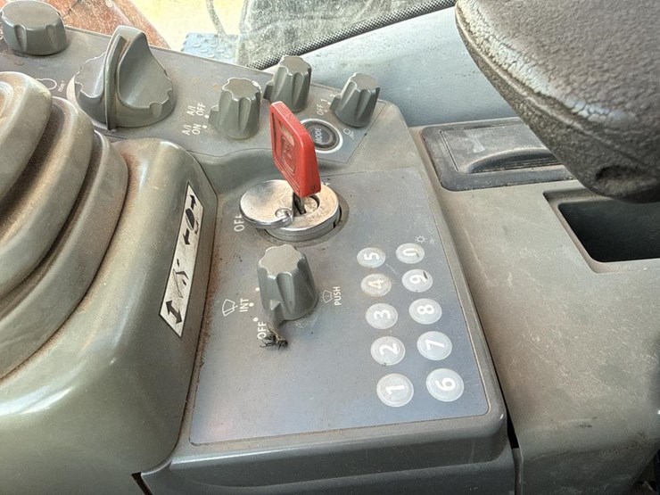 #1882-•-2012-hitachi-350lc-excavator-image-53