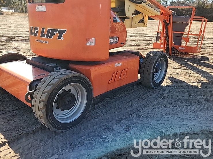 2008-jlg-e450aj-image-14