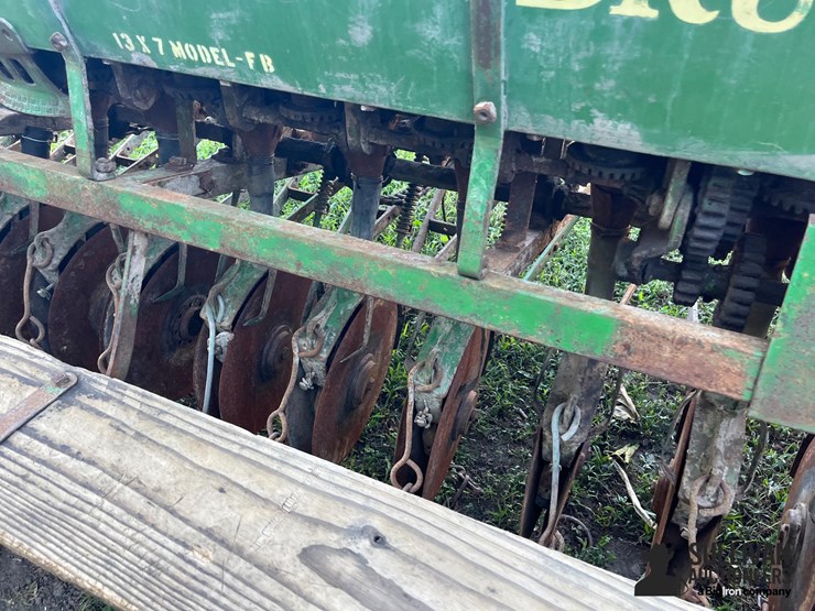 john-deere-8-image-14