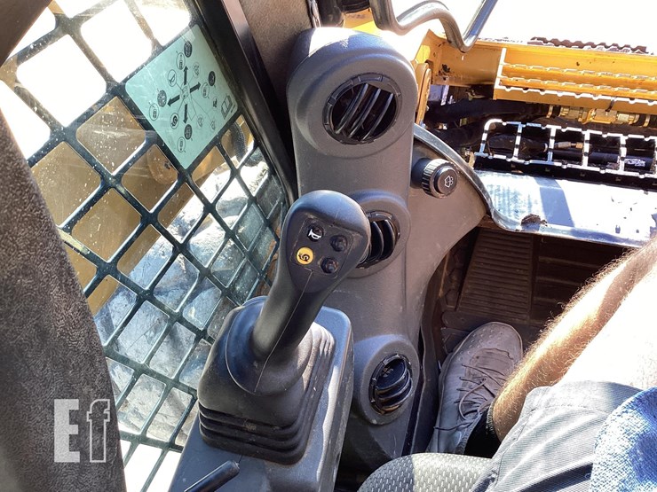 2022-caterpillar-272d3-image-13