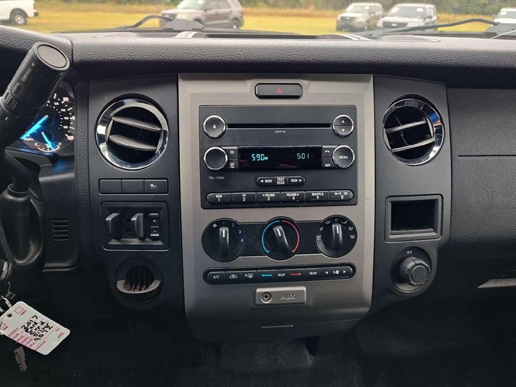 2017-ford-expedition-image-23