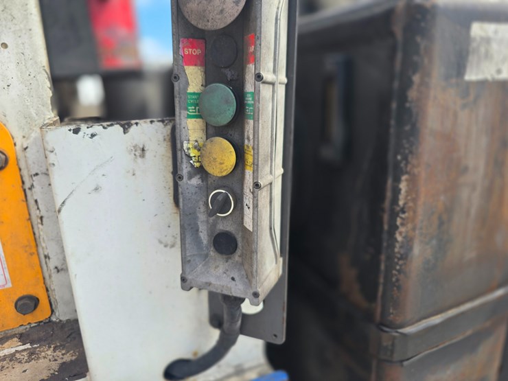 2008-mack-leu613-image-89