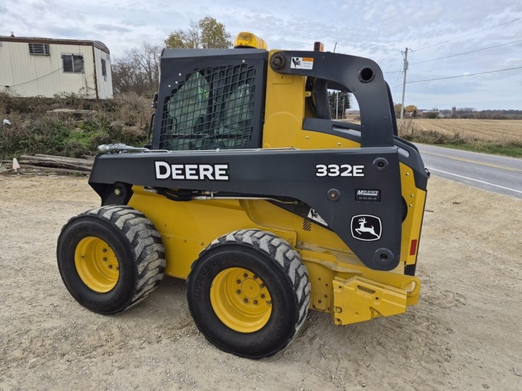 deere-332e-image-14