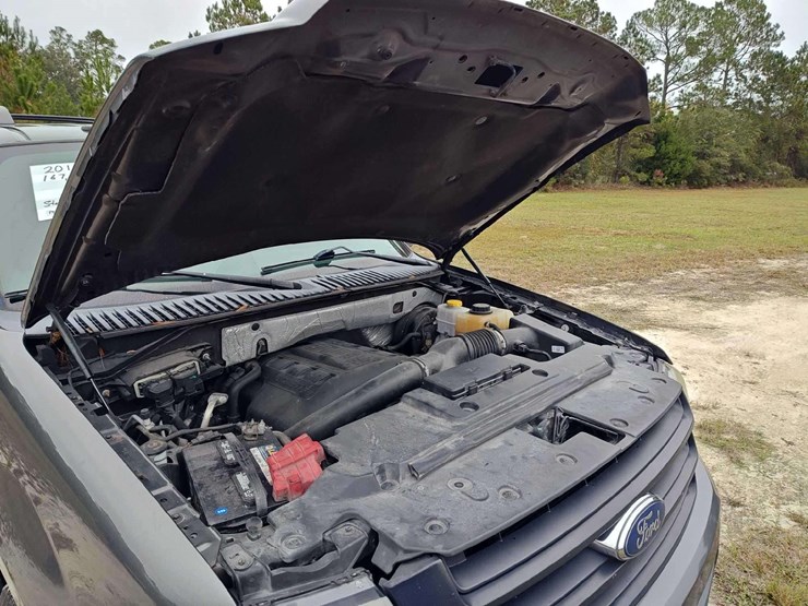 2016-ford-expedition-image-12