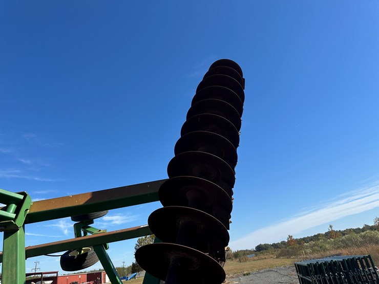 john-deere-637-image-23