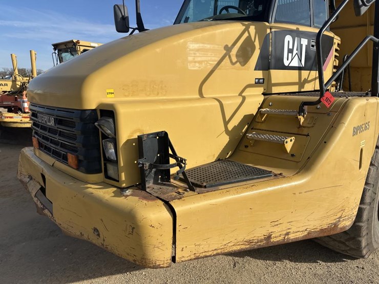 2010-caterpillar-740-image-9