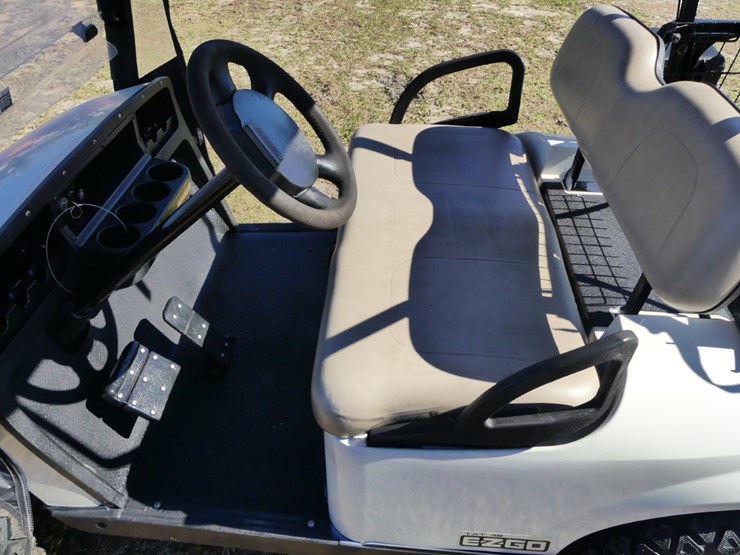 ez-go-electric-golf-cart-image-8