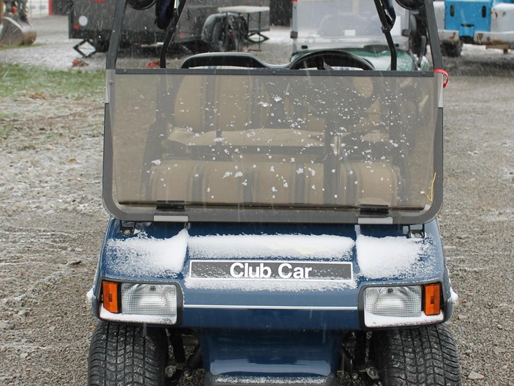 club-car-golf-cart-2971-image-2