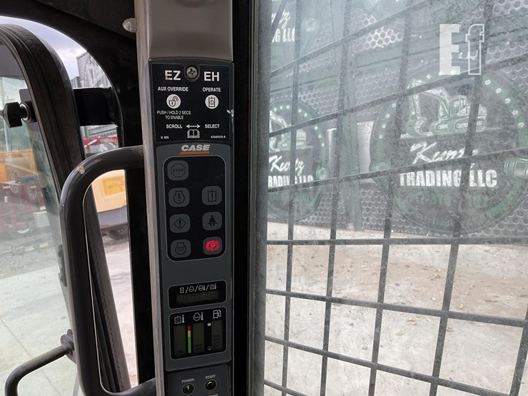 2015-case-sr250-image-18