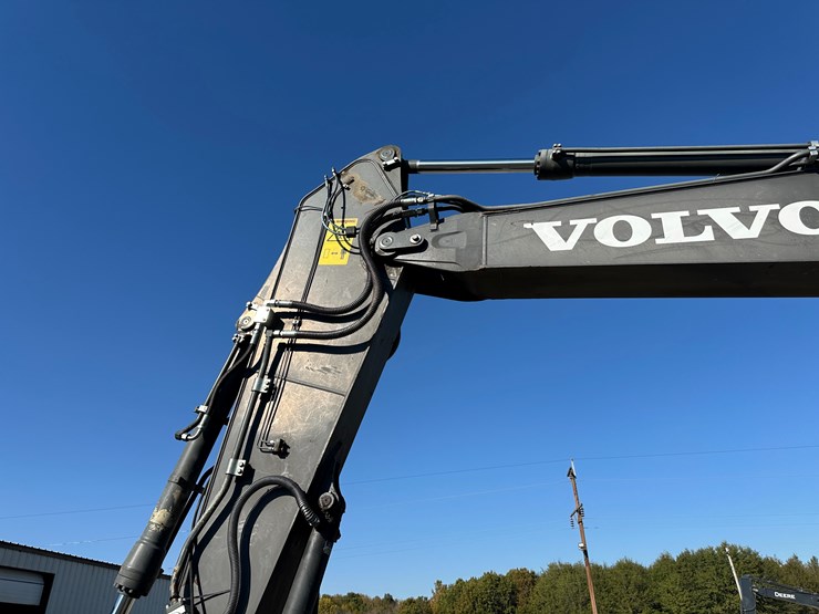 #32824-•-volvo-ec160e-crawler-excavator-w/hydraulic-thumb-image-36