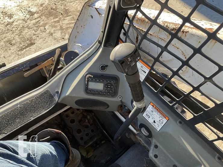 2016-bobcat-s570-image-15