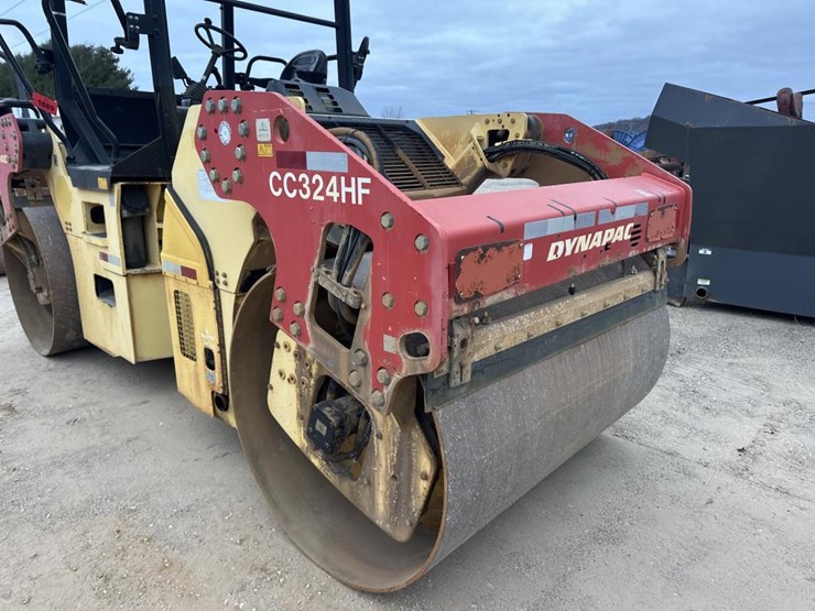 2009-dynapac-cc324-image-13