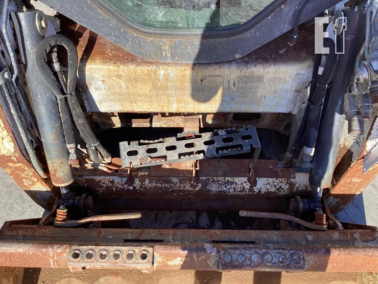 2015-bobcat-t450-image-10