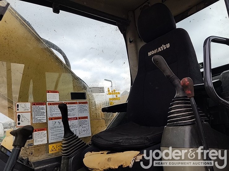 2013-komatsu-pc228us-lc-8-image-22