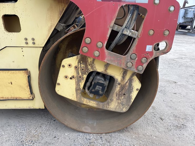 2009-dynapac-cc324-image-31