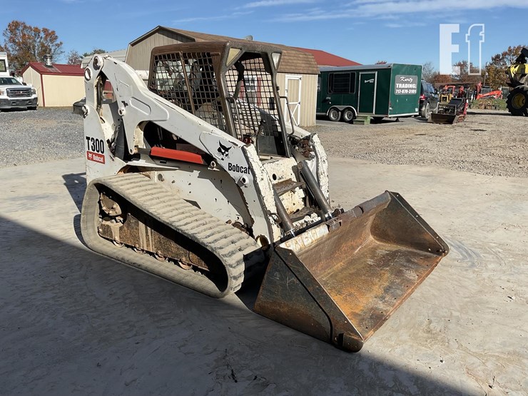 2005-bobcat-t300-image-6