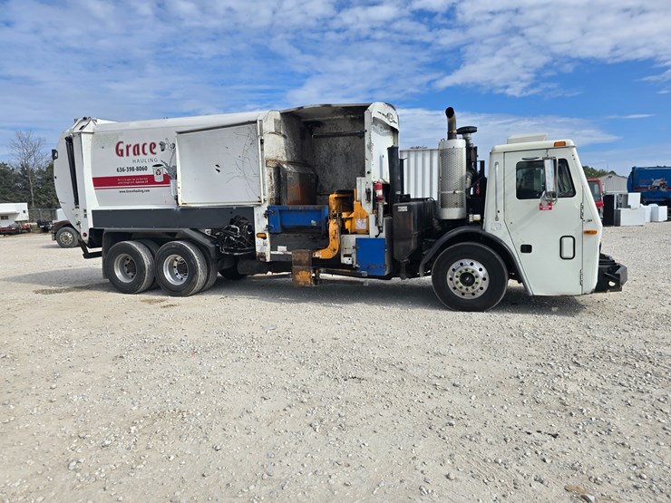 2008-mack-leu613-image-35