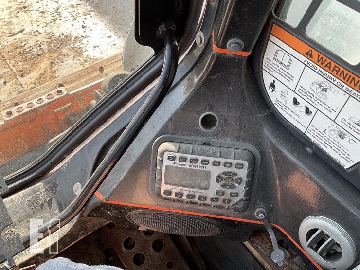 2014-bobcat-t650-image-18