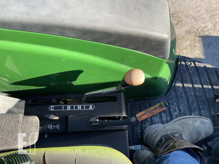 2023-john-deere-4044r-image-17