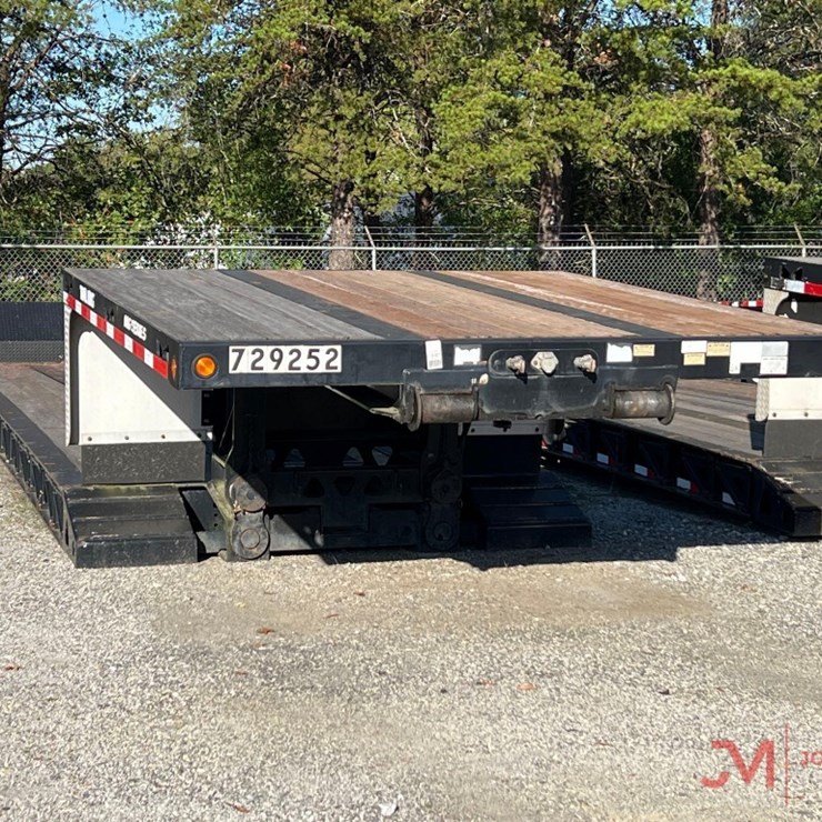 2011 TRAILKING TK70MG-523 RGN TRAILER