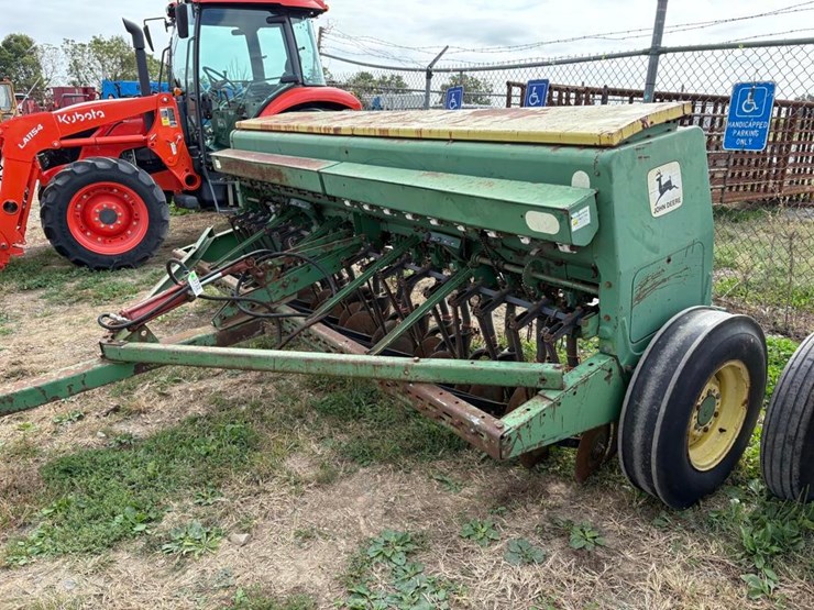 john-deere-8300-image-5