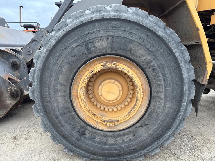 #1911-•-2004-volvo-220e-loader-image-59