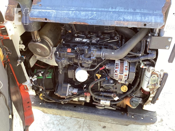 2021-bobcat-t450-image-13
