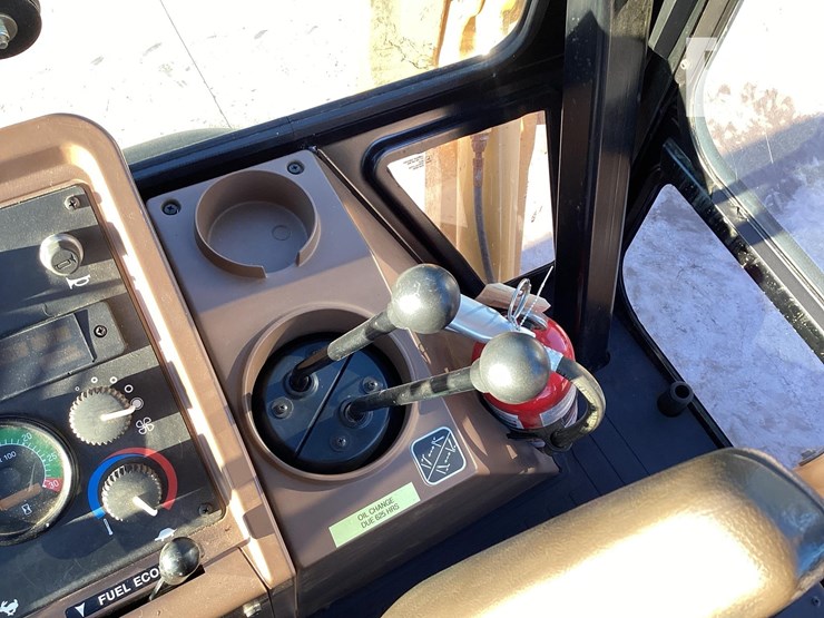 2000-deere-310se-image-16