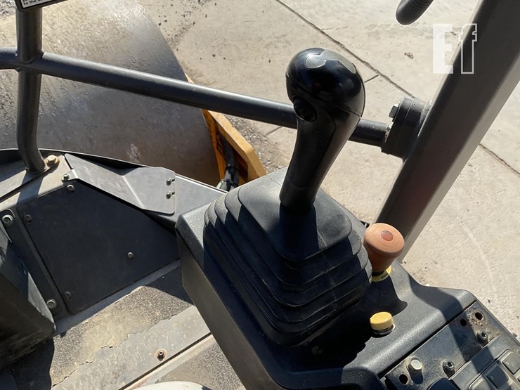 2018-volvo-sd75b-image-14