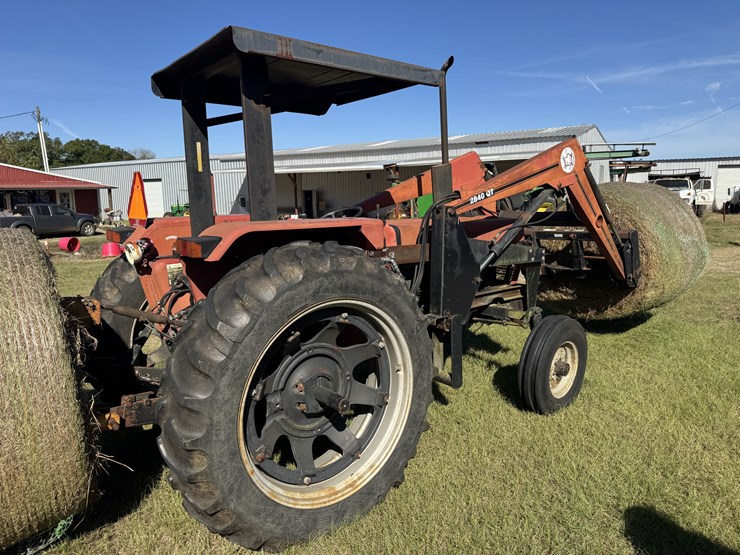case-ih-685-image-1