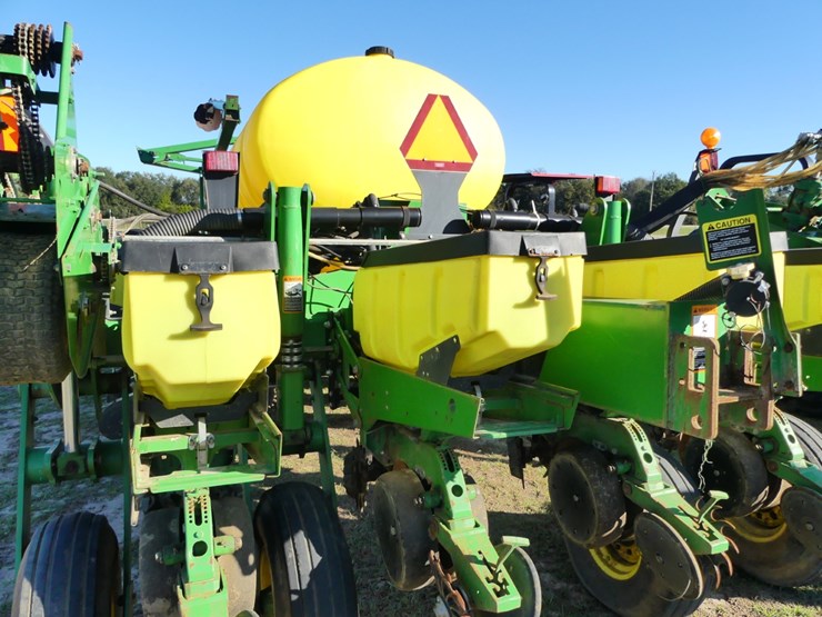 john-deere-1770nt-image-11
