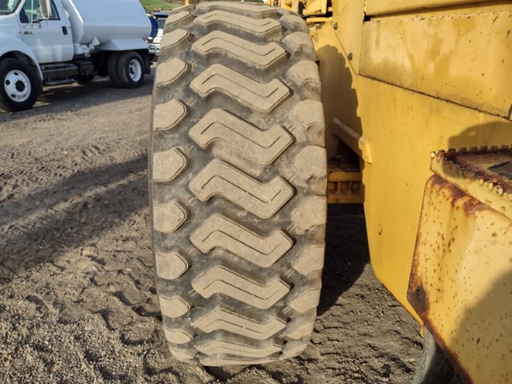 96-deere-644g-image-21