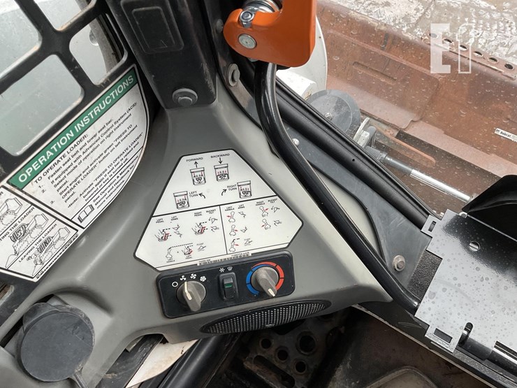2019-bobcat-s650-image-17