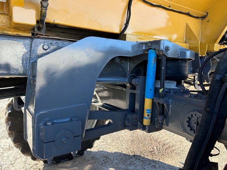 2016-ag-chem-rg1100b-image-85