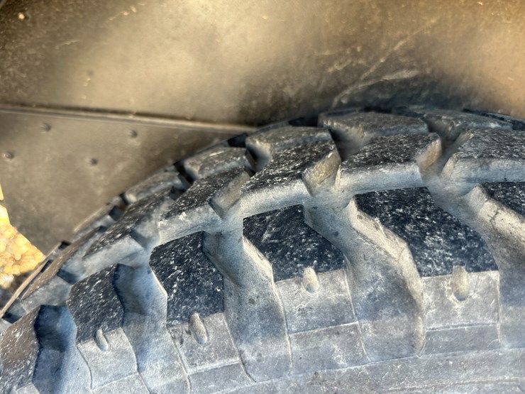 #32822-•-military-generator-image-6