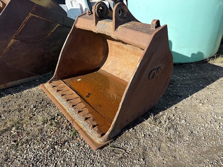 #3399-•-approx-60“-ditching-bucket-image-1