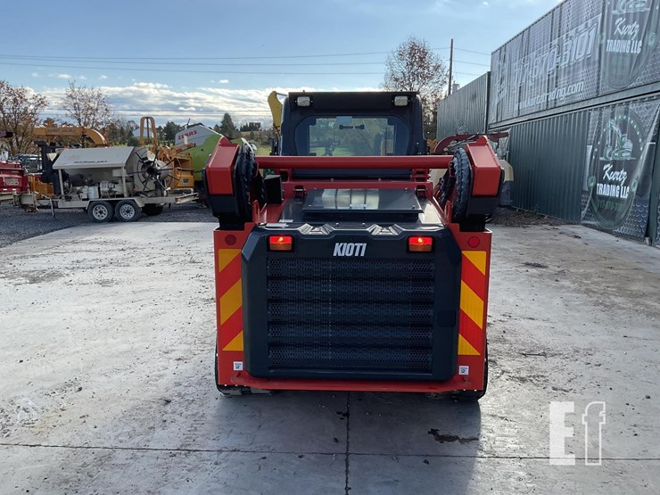 2025-kioti-tl750-image-3