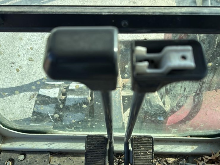 takeuchi-tb145-image-45